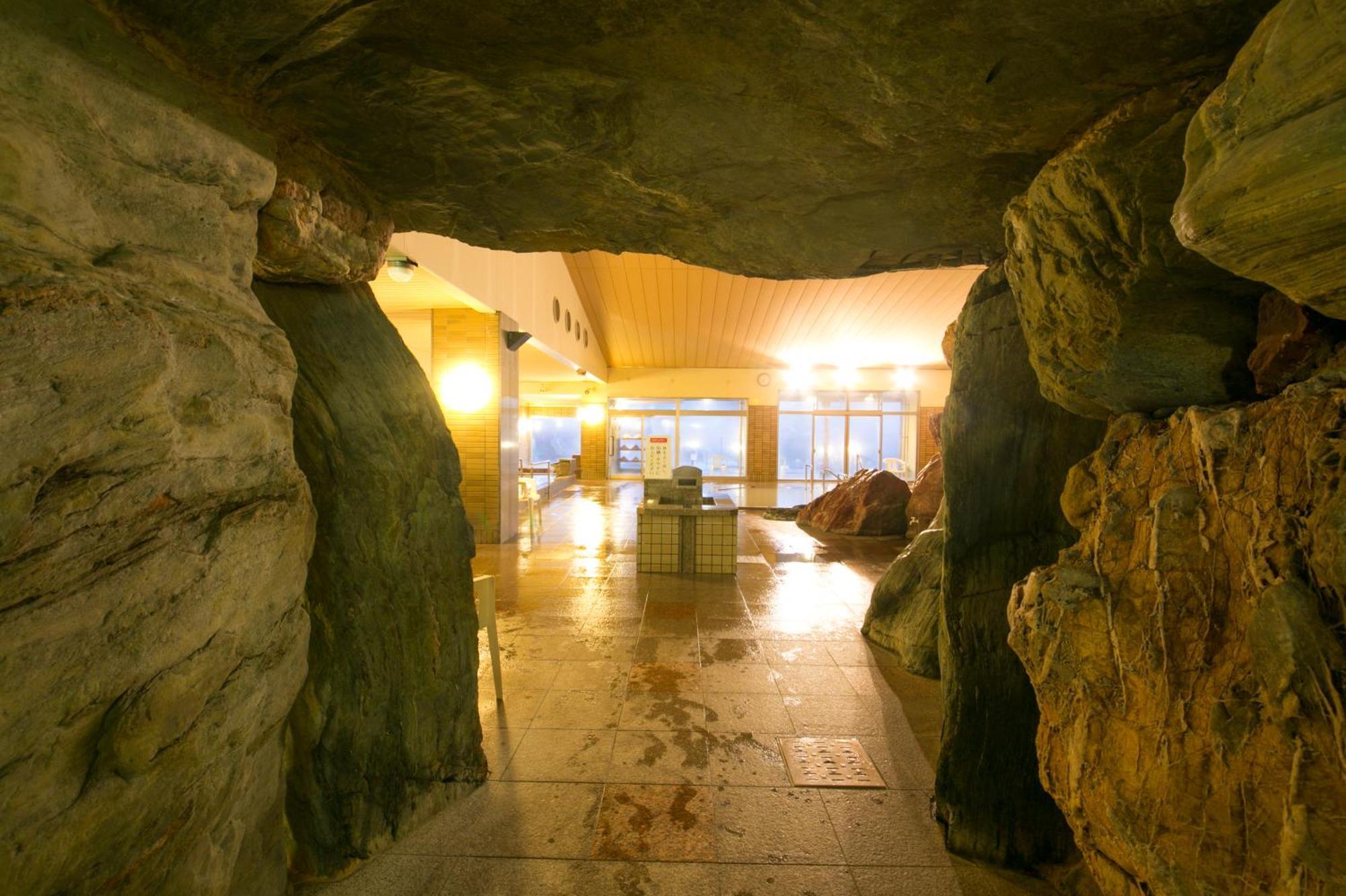 Kintarou Onsen Hotel Uozu Luaran gambar